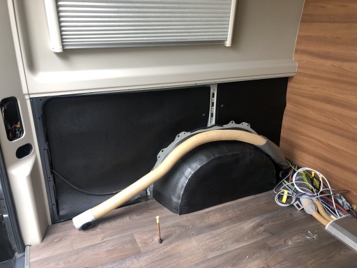 .. Links ausgeräumt